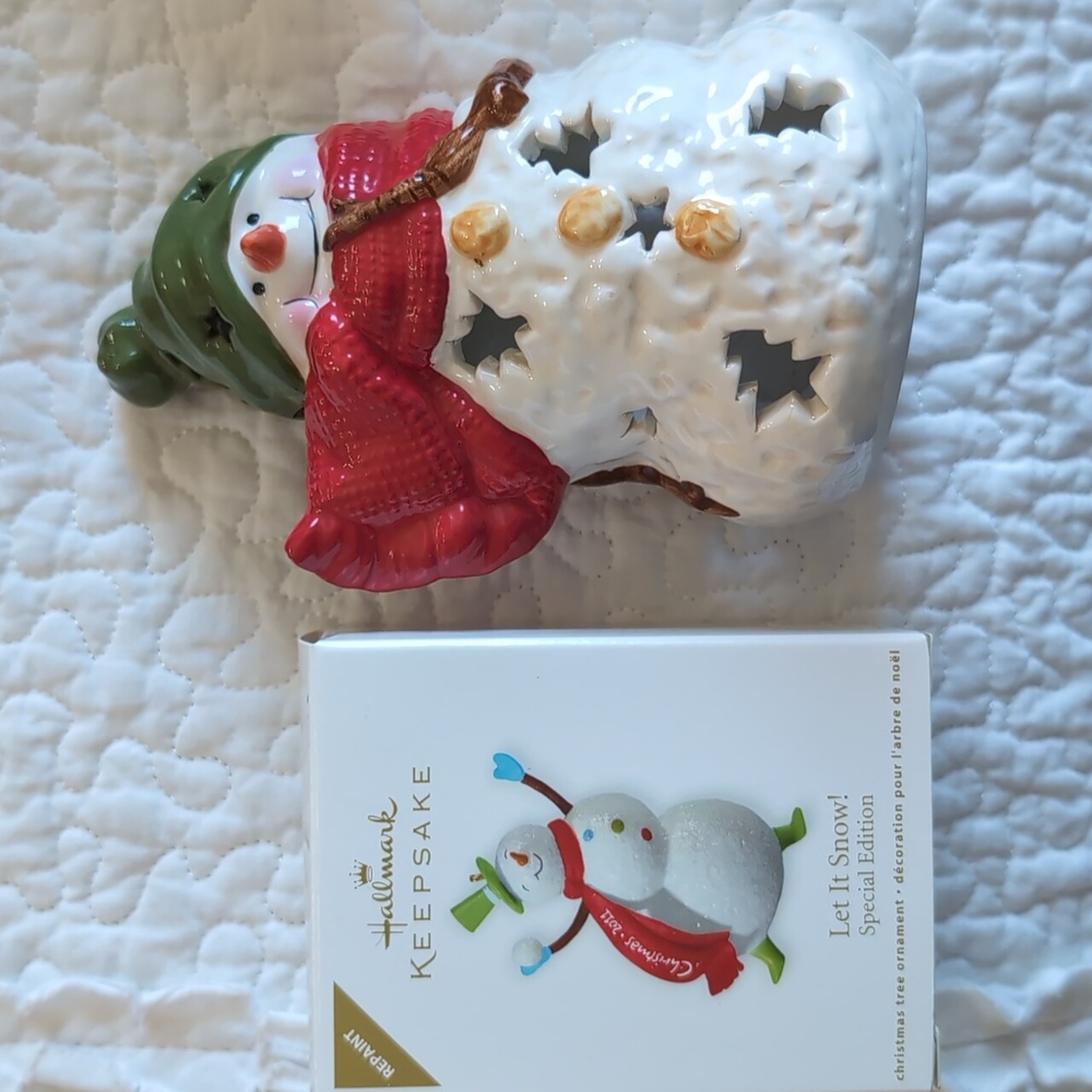 Hallmark snowman ornament set